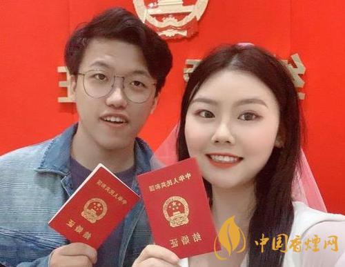 90后同名同姓情侶領(lǐng)證結(jié)婚 太有夫妻緣了！