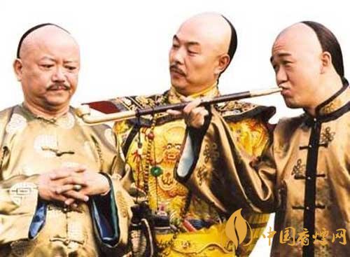 紀(jì)曉嵐愛(ài)抽煙是真的嗎，紀(jì)曉嵐抽的什么煙