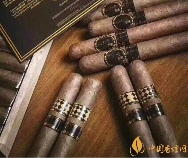 國產(chǎn)雪茄煙(泰山號(hào)外限量)價(jià)格表圖 泰山雪茄2018限量號(hào)外多少錢